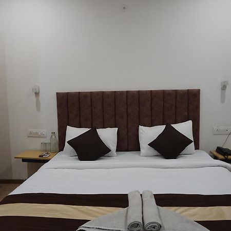 Tipsyy Inn 018 Gurgaon Extérieur photo