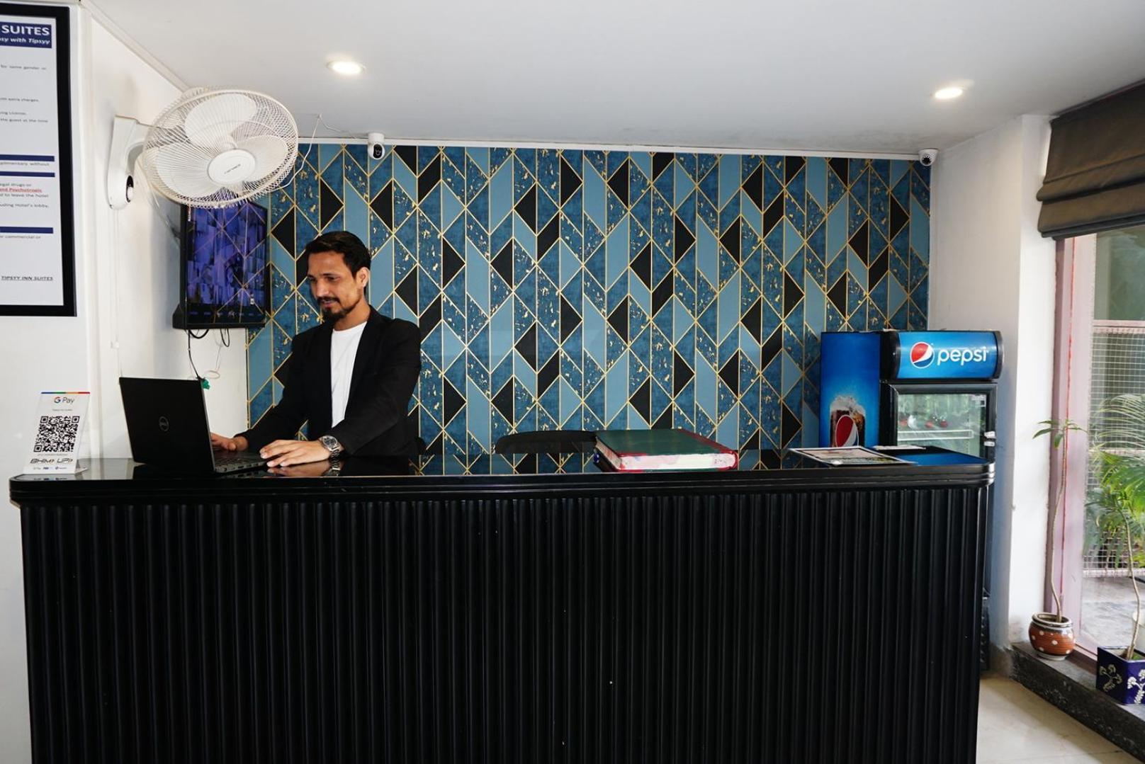 Tipsyy Inn 018 Gurgaon Extérieur photo